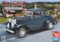 AMT 1/25 '32 Ford 5-Window Coupe | AMT38280